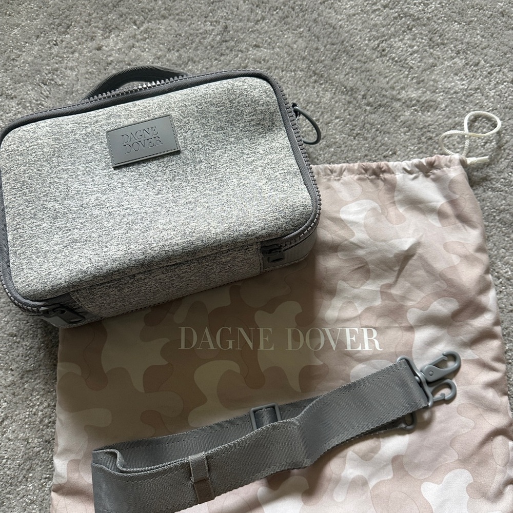Dagne Dover Heather Gray Crossbody Bag / Lunch Bag